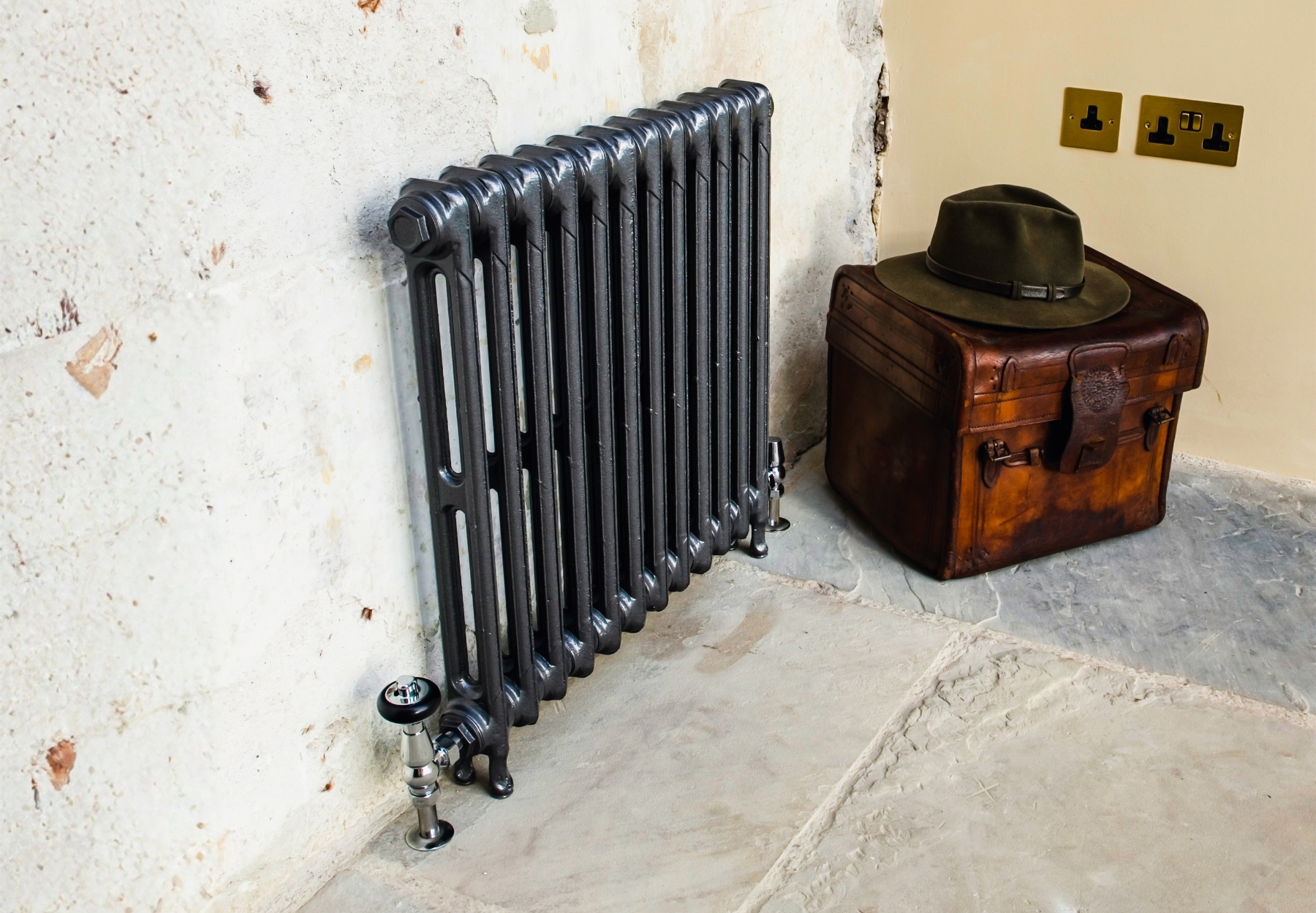 Victorian 2 Column Cast Iron Radiator