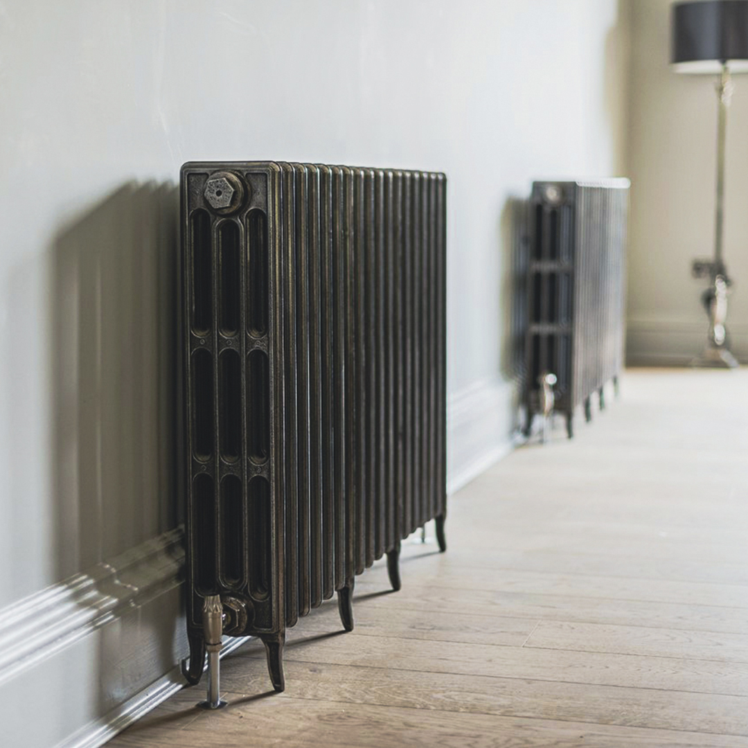 Victorian 4 Column 810Mm Hand Burnished 1